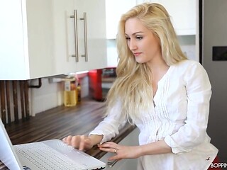 Rachelle - Undress for Dinner