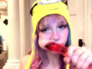 Amateur Blonde Teen Plays Solo with Toy Webcam Porn
