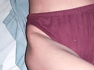 Desi indian virgin girl first time chudai video xxx. Desi girl first time xxx video in Hindi.