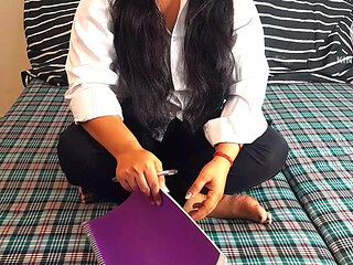 STEPSISTER TAKES A SPECIAL GIFT IN FESTIVAL SEOSON IN HINDI