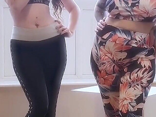 Elizabeth Hunny & Brooke Logan Work Out Together