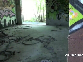 Riley Tess fucked by top blondin exhib