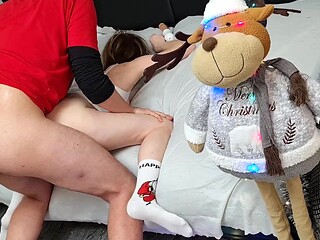 Hotwife gets a sloppy blowbang with her husband and his big toy