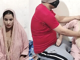 Job mange aayi larki ko Malik ne bur far diya