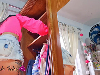 Big-assed and Naughty Diarist in a Mini Skirt Teasing
