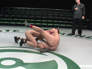 Annie Cruz "the Scorpion" (0-0) Vs Trina Michaels "passion" (0-2)