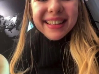 Jucielussie eating pants in public shopping