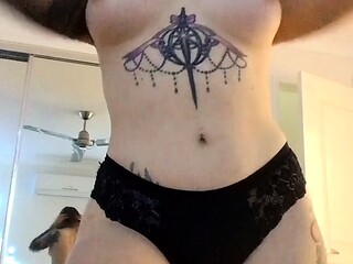 Amateur Big Boobs jerks Big Dick