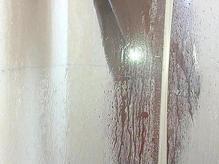 time to shower with my toy