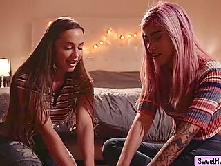 Ashlee Juliet And Abigail Mac - Spreads Legs And Let Milf Eat