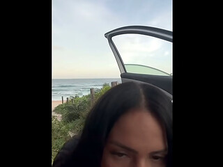Sexo arriscado - paramos no meio da estrada de frente pra praia e fudemos a luz do dia