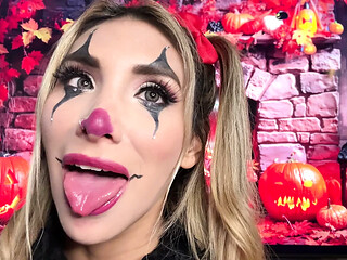 POV: Harley Quinn sucks your cock!