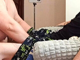 I do blowjob blowjob and jerk off my stepson's dick until he cums
