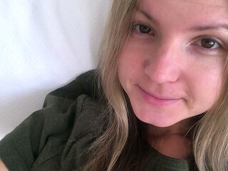 Brunette Solo Webcam Masturbation
