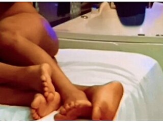 I'm Pregnant, He Pushes It In Until He Comes