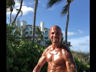 FLEXING AT THE BEACH