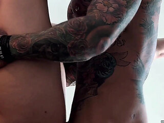 Quick Kitchen Fuck - Squirting and Creampie Eating