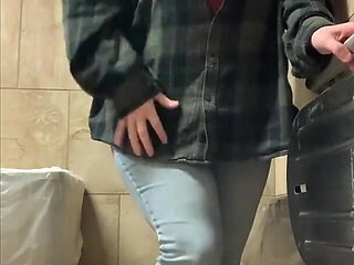 Curvy Brunette Going to the Toilet Four Times