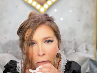 Public blowjob from an amateur brunette babe in POV video