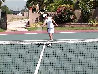 Hotty USA babes play with their twats after a vintage tennis party