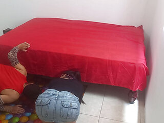 I Fucked the Plumber While He Was Repairing the Bed. Exclusive Real Porn