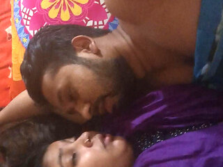 Horny Muslim Wife Seduces Her Husband in Real Desi Home Video Desicouplebd