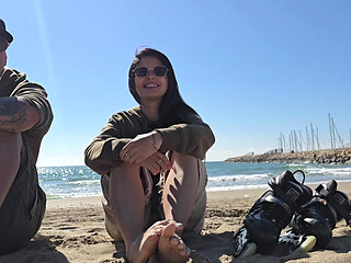 Cheating Girlfriend Fucks Stranger in The Bathroom!