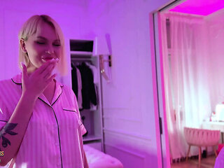 Eager Blonde Babes Greta Foss & Vera Jarw Raw Threesome Fuck with Mr. Texas