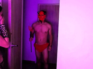 HALLOWEEN llego Y En Forma De Sexo Muy Duro - Facial Cumshot