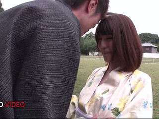 Yua Ariga's Wild Outdoor Fuck Session with a Stranger