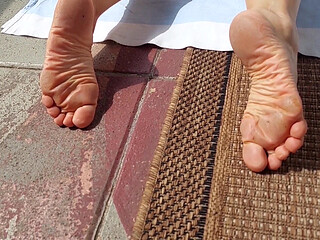 Selena's outdoor games