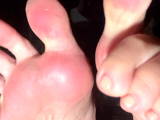 Sensual Satisfaction with Barefoot Dirty