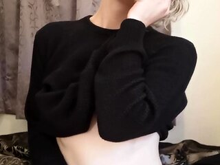 Amateur Blonde Teen Plays Solo with Toy Webcam Porn