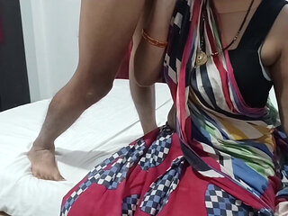 Apne hi Biwi ko kute ki taraha choda behenchod ne