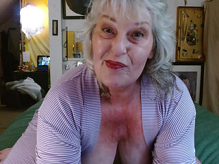 1205 A Bedtime Romp with Sexy PAWG DawnSkye1962