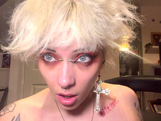 Nose Fetish Custom, Lips Smelling, Lip Fetish, Button Nose, Gith, Tattoos and Piercings