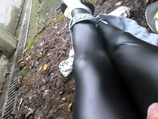 Tinas Lackhose eingeweiht 