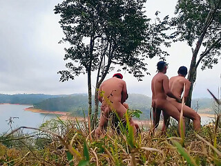 CAMERA FLAGRA HOMENS TREPANDO NA FRENTE DA LAGOA