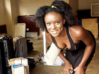 Deep Throat POV: Hot Ebony Realtor Gets Rough Hardcore Fuck by Tourist