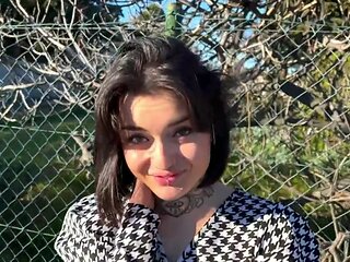 Luna, her big breasts are a deadly weapon! - Jacquie et Michel TV