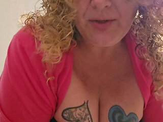 Ms Tammy Teaches Pussy Eating Basics