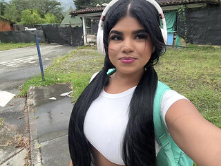 I went out to work out and ended up fucking a stranger in public