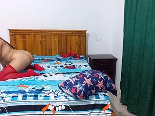 My Stepmothers Sexy Lingerie!! She Got Sexy And Prowled The Bed While Showing Her Ass