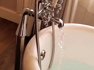 Sensual & Sexy Pussy Play Bath with MILF Next Door