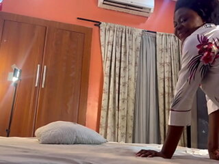 Secrete camera records Nollywood actress Having 3way