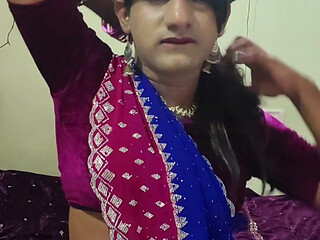 Cumming in Saree