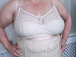 If Mom posed for you like this would you fuck her hard with your hard cock and fill her hairy cunt