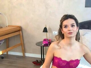 HelenWaldorf Makes You Want To Hear More Still