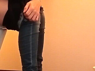 Mature Women's Pee Videos: 2-hour Summary