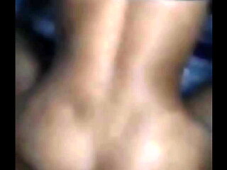 Tiny throwing her juicy ass back